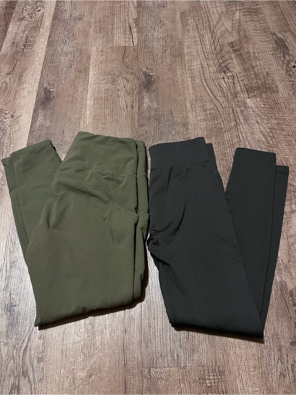 2 pairs fleece lined leggings medium Olive Green and Black Leggings Duo
